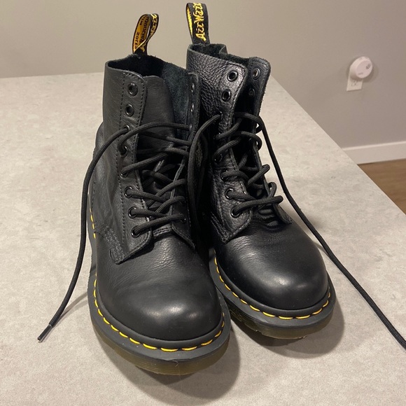 Dr. Martens Shoes Dr Martens Boots Doc Martens Airwair With